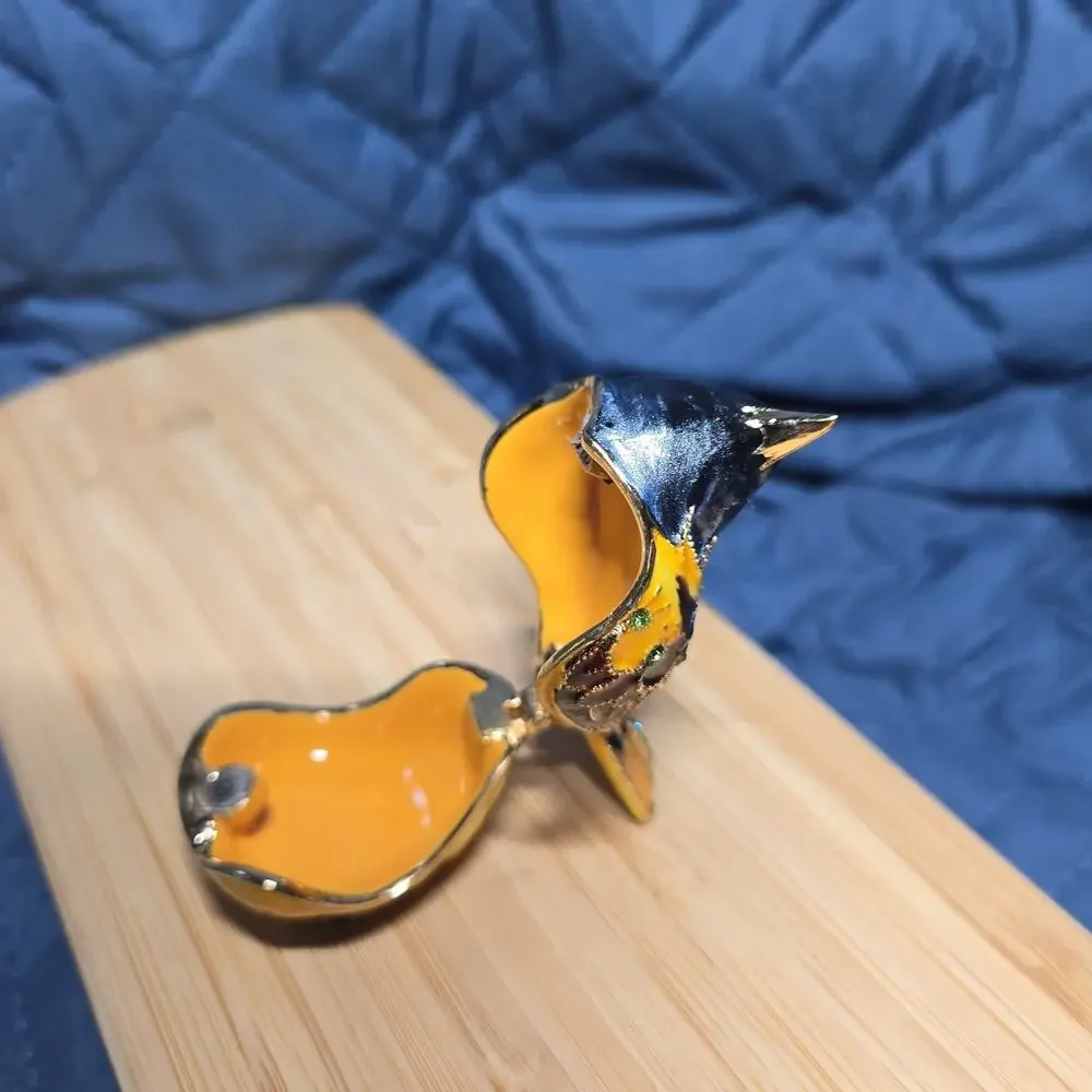 Set a two Small jeweled bird trinket boxes